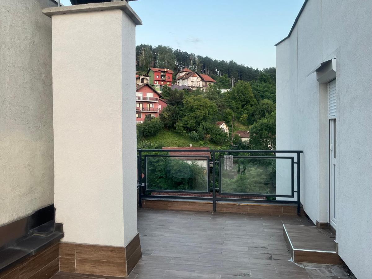 Penthouse Lejlighed Užice Eksteriør billede