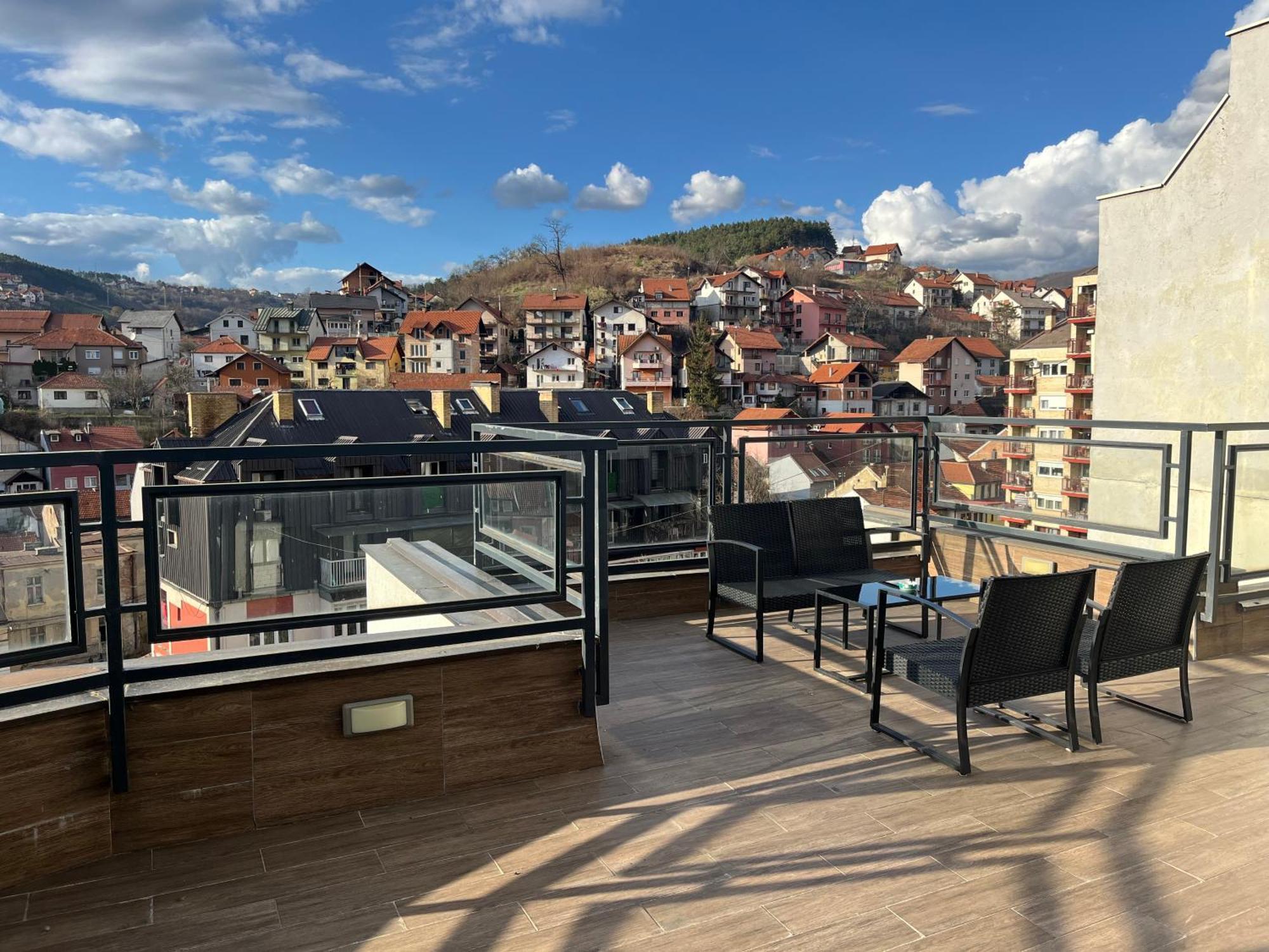 Penthouse Lejlighed Užice Eksteriør billede