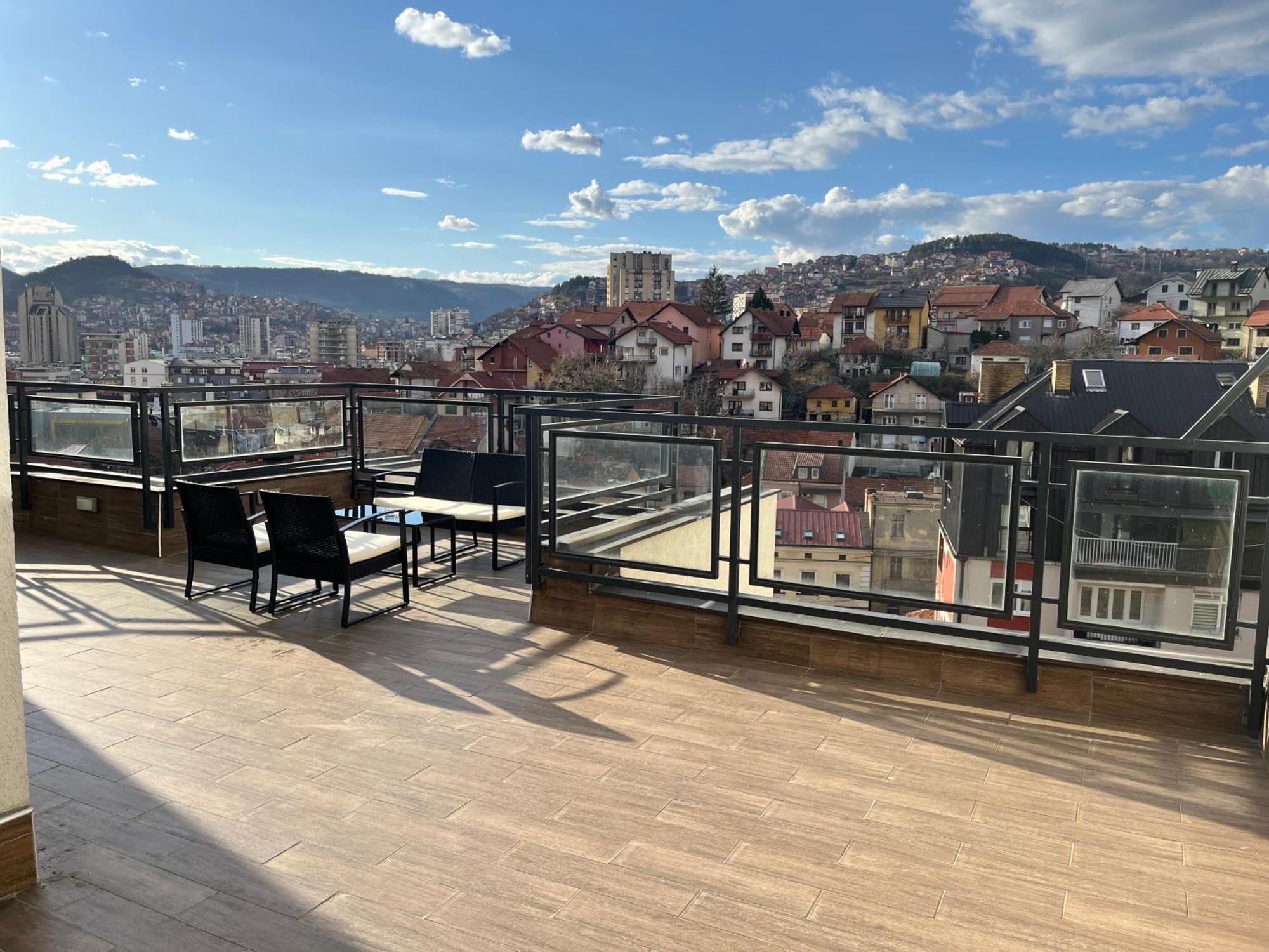 Penthouse Lejlighed Užice Eksteriør billede